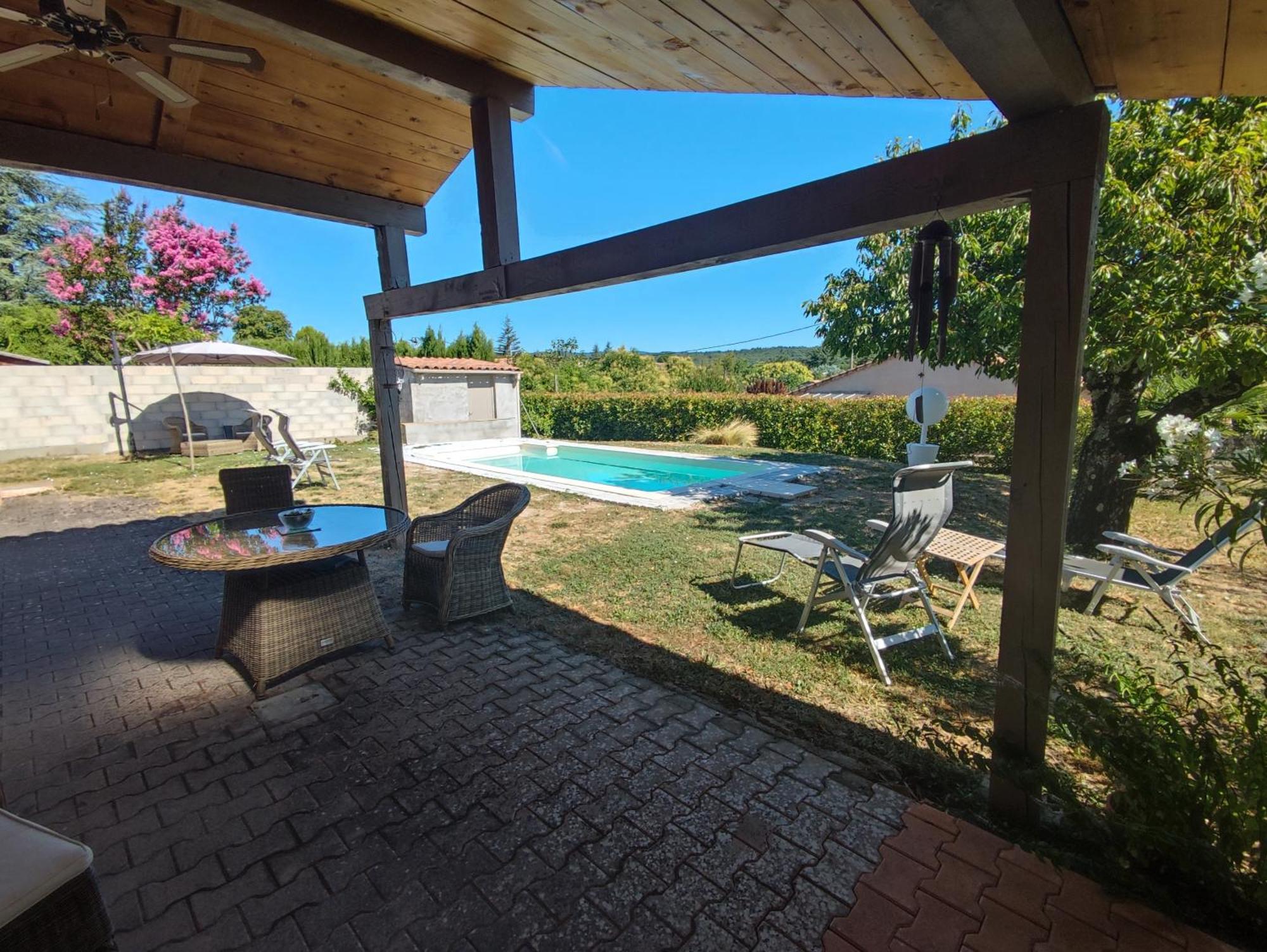 Chambre Au Coeur Du Luberon Acomodação com café da manhã Céreste Exterior foto